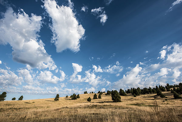 big blue sky over montana valley
